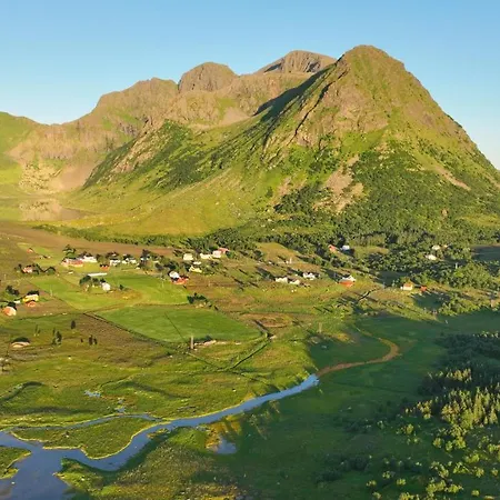 Semesterbostad The Blue House In Lofoten *