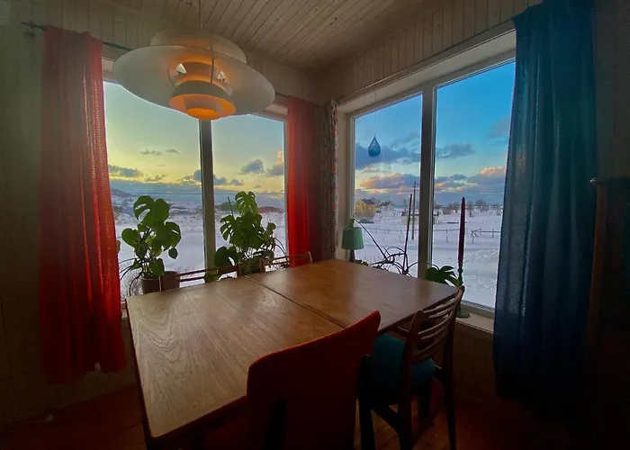 The Blue House In Lofoten Feriehus